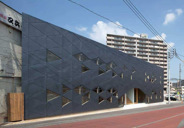 album facade triangle2